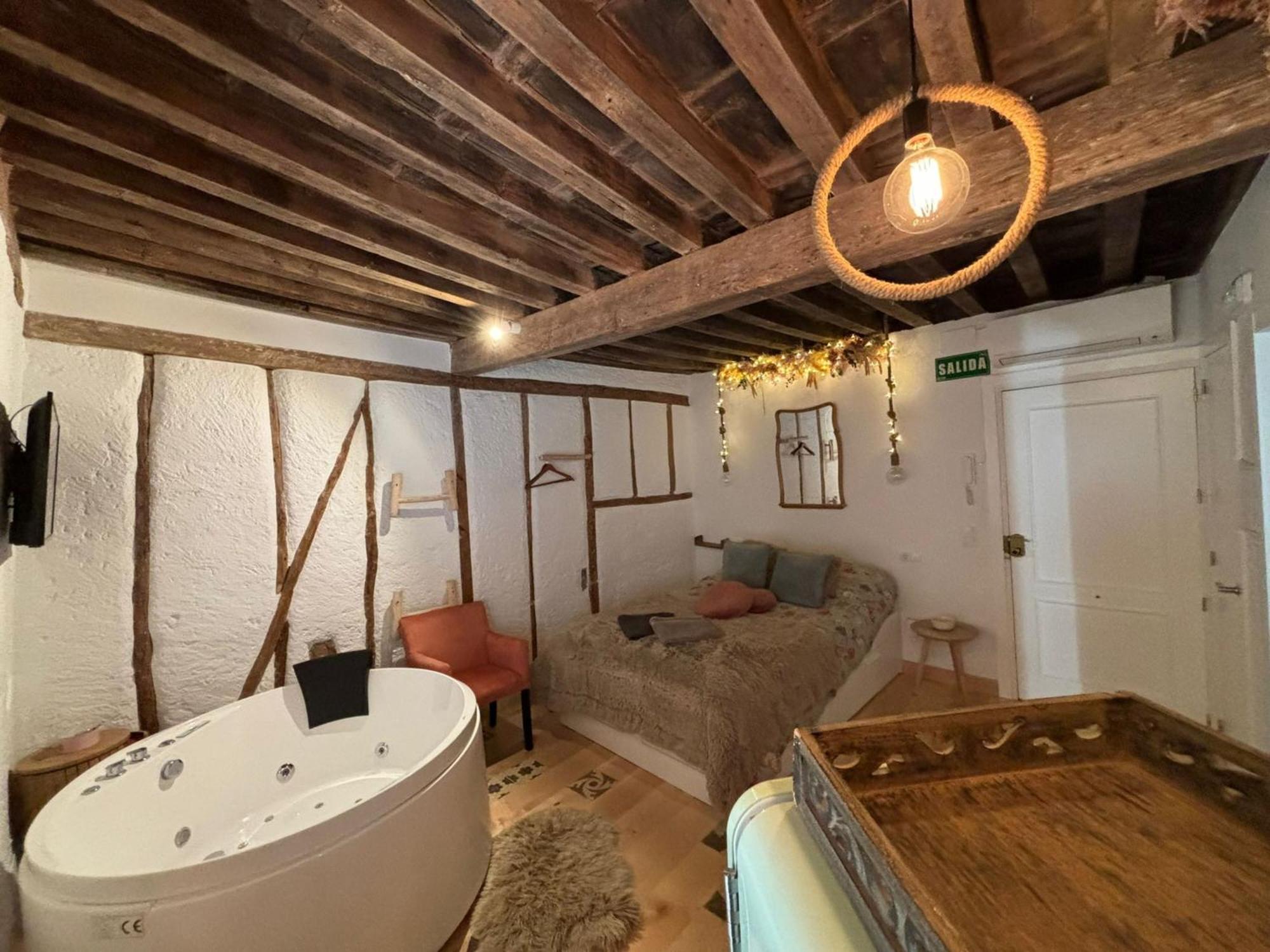 Secreto Suites By Gloove เกว็งกา ภายนอก รูปภาพ